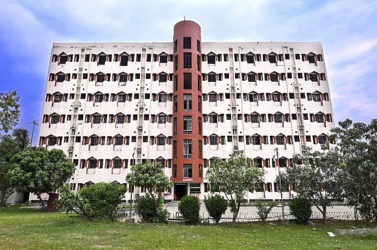 Seacom Pharmacy College-image