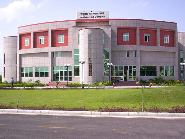 Institute of Business Management, CSJM University-image