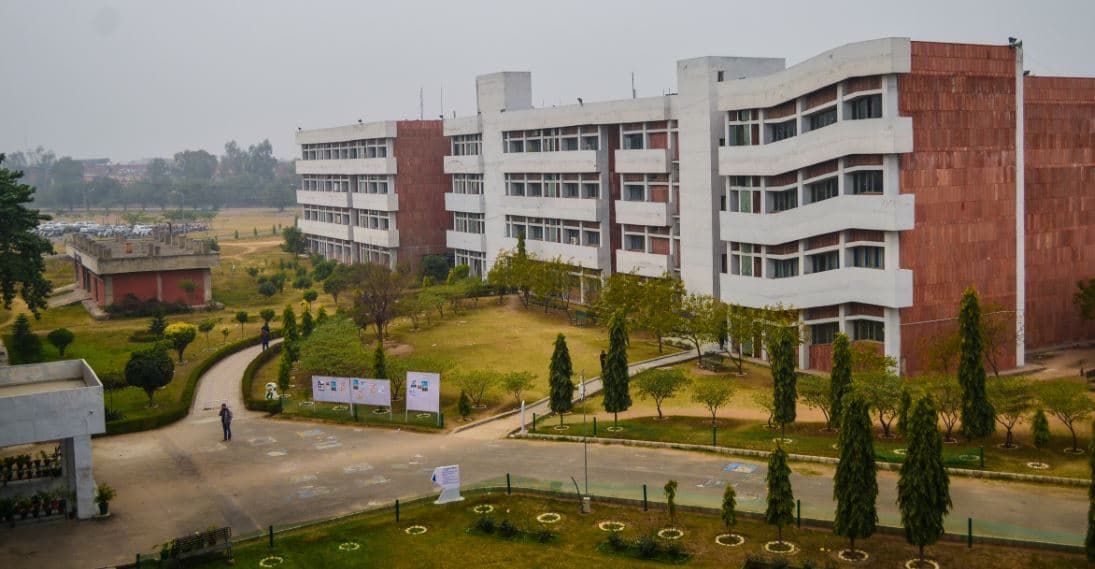 University Institute of Engineering, Chandigarh University-gallery-image-1