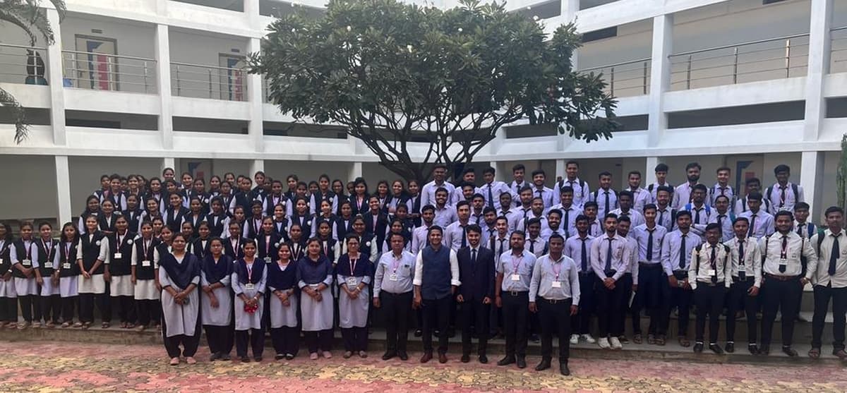 Sojar College of Pharmacy-gallery-image-1