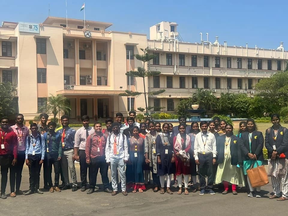 Eva Stalin Business School-gallery-image-3