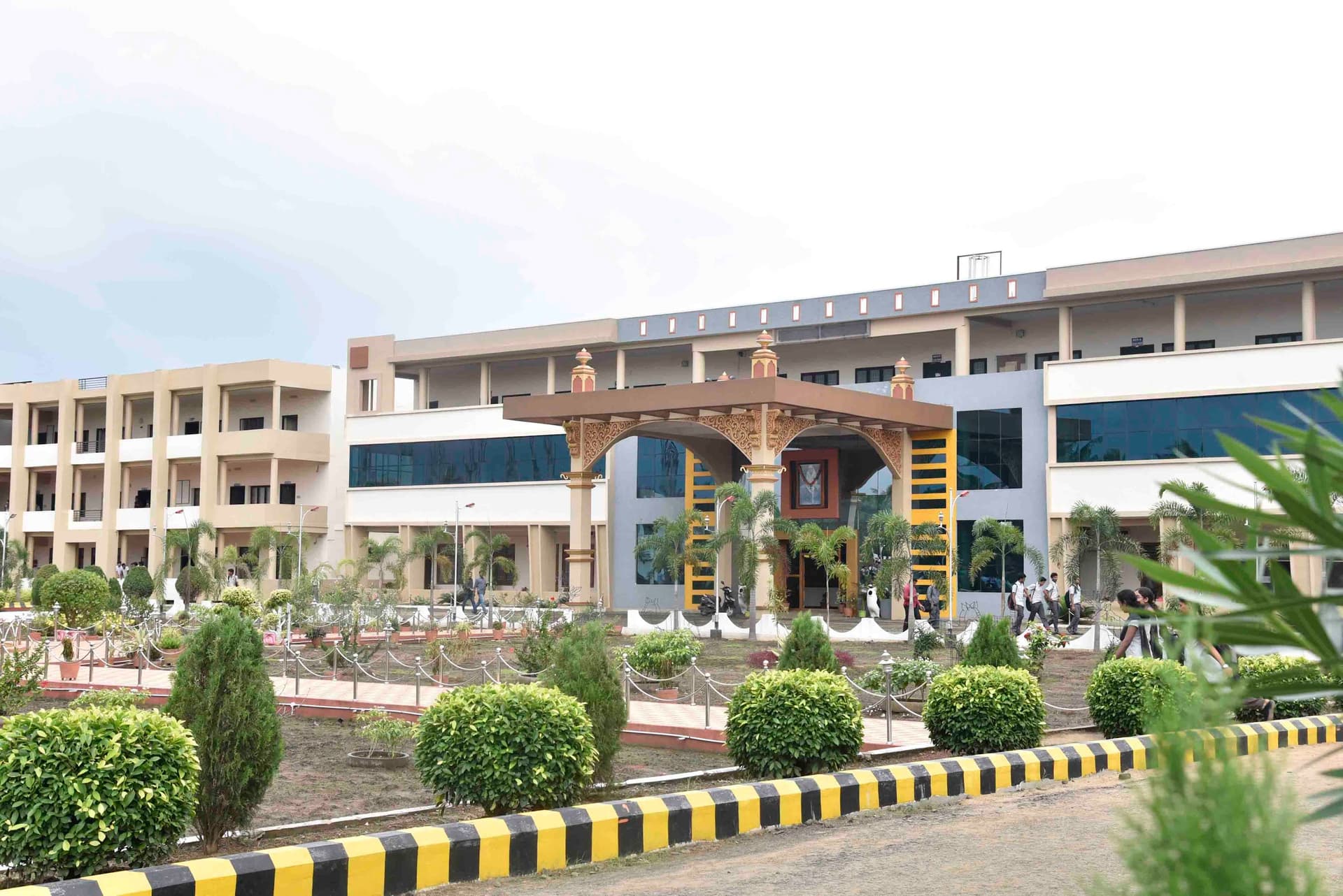 Srinivasa Institute of Engineering & Technology-image