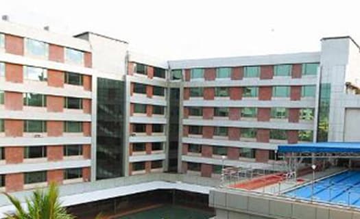 Russell Square International College-gallery-image-2