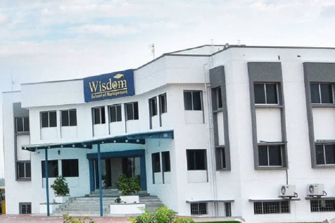 Wisdom School of Management Lucknow-image