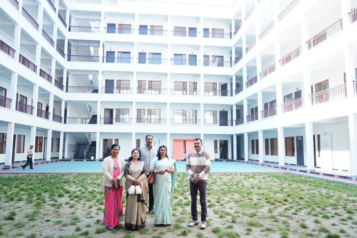 Himcapes College of Nursing-gallery-image-2