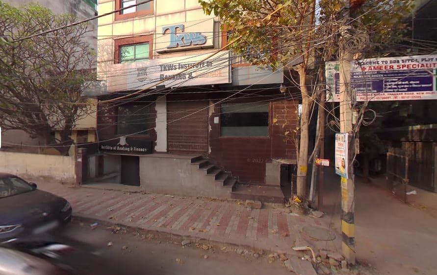 TKWs Institute of Banking & Finance-image