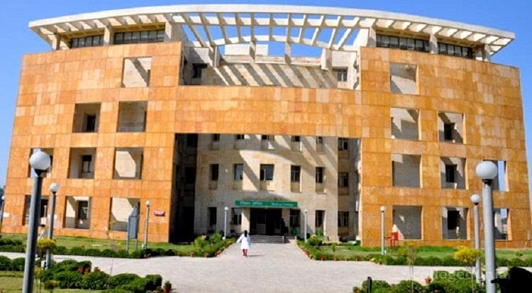 B.P.S. Mahila Vishwavidyalaya, School of Engineering & Sciences-gallery-image-3