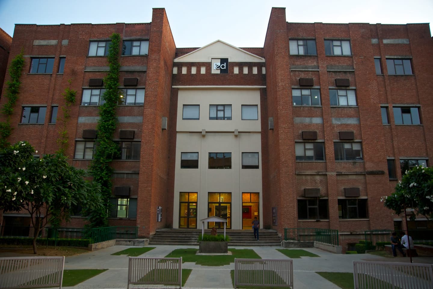 IILM Institute for Business & Management Gurgaon-image