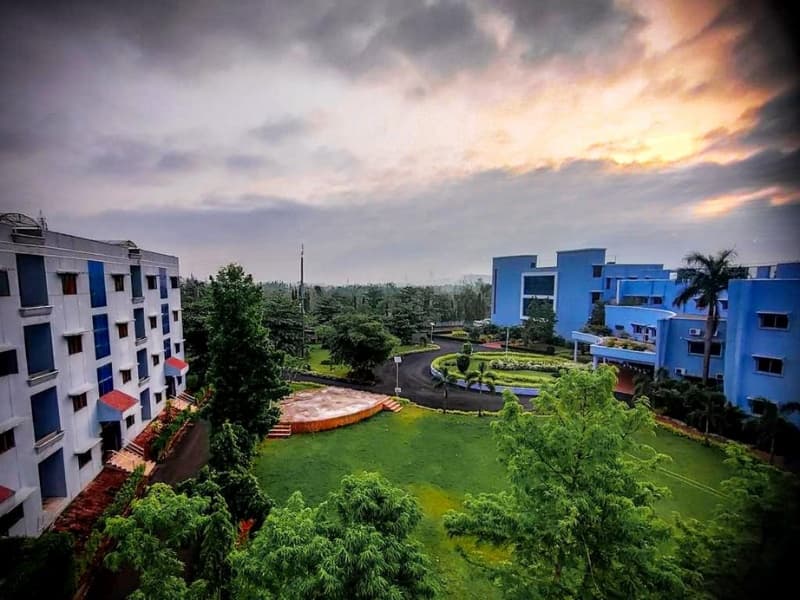 International School of Business Management-gallery-image-3