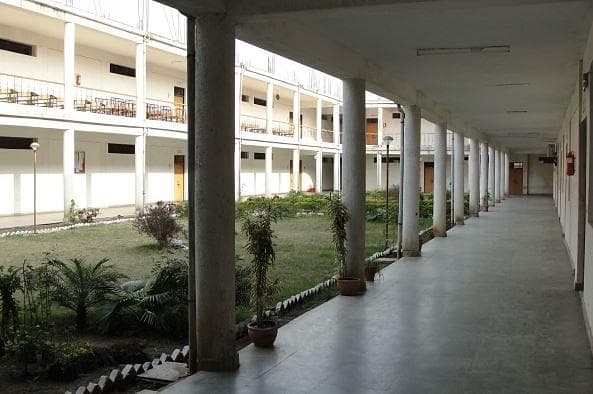 Radhaswami Institute of Technology-image