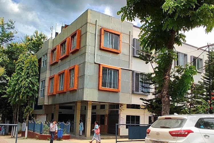 Lanka Mahavidyalaya-gallery-image-4