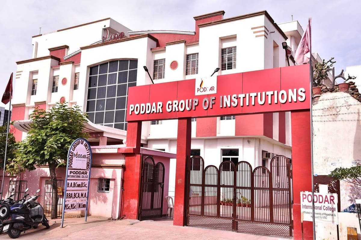 Poddar Business School-gallery-image-2