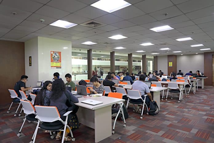 Sarla Anil Modi School of Economics-gallery-image-3