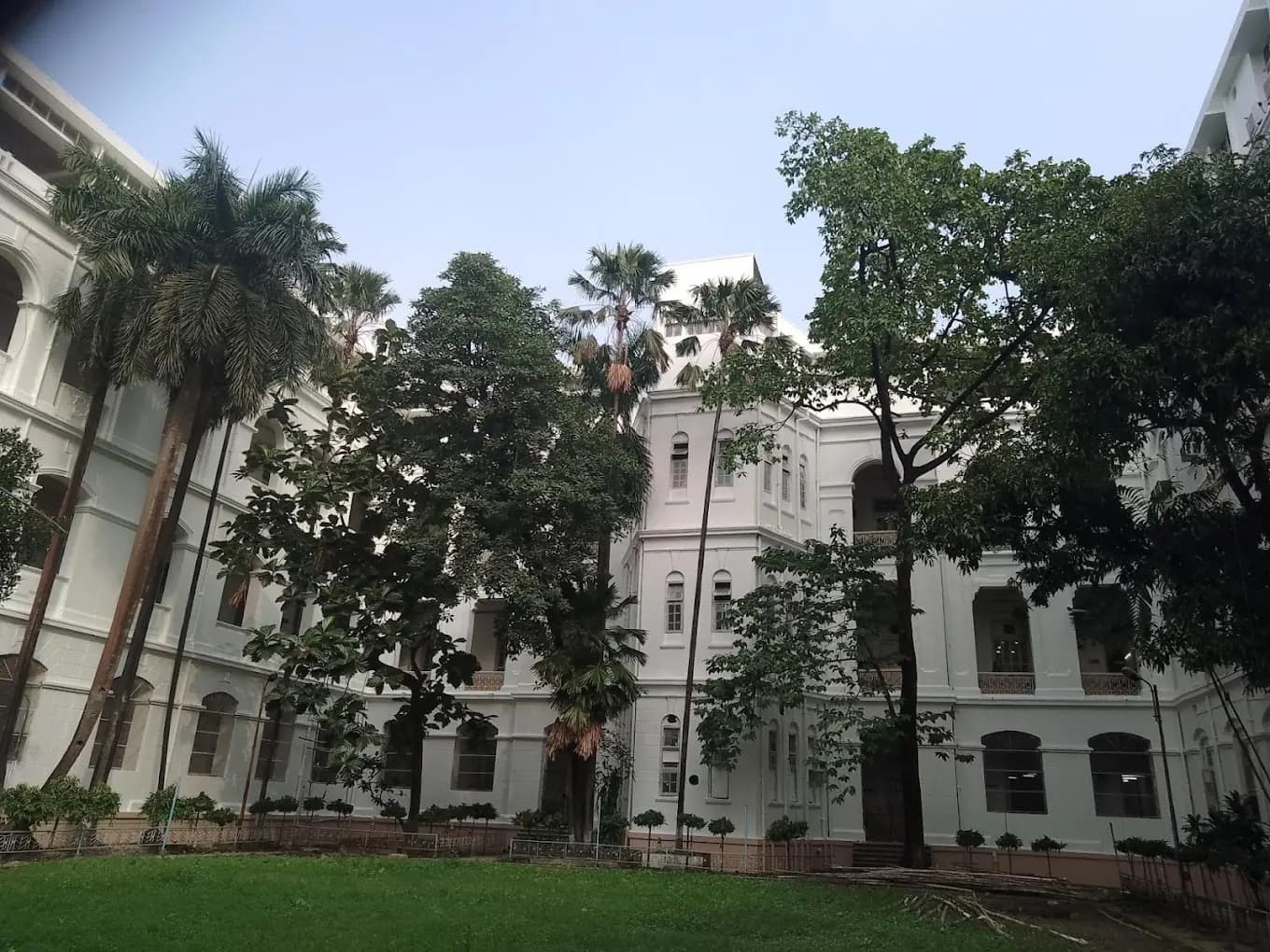 Institute of Radio Physics and Electronics-image