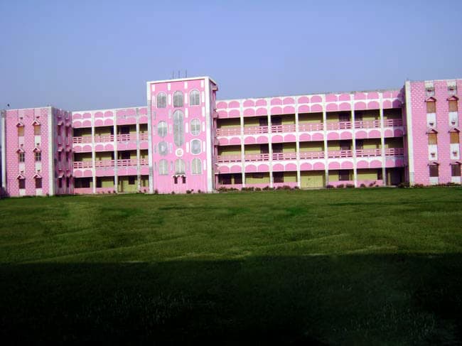Dr SM Naqui Imam Dental College and Hospital-gallery-image-3