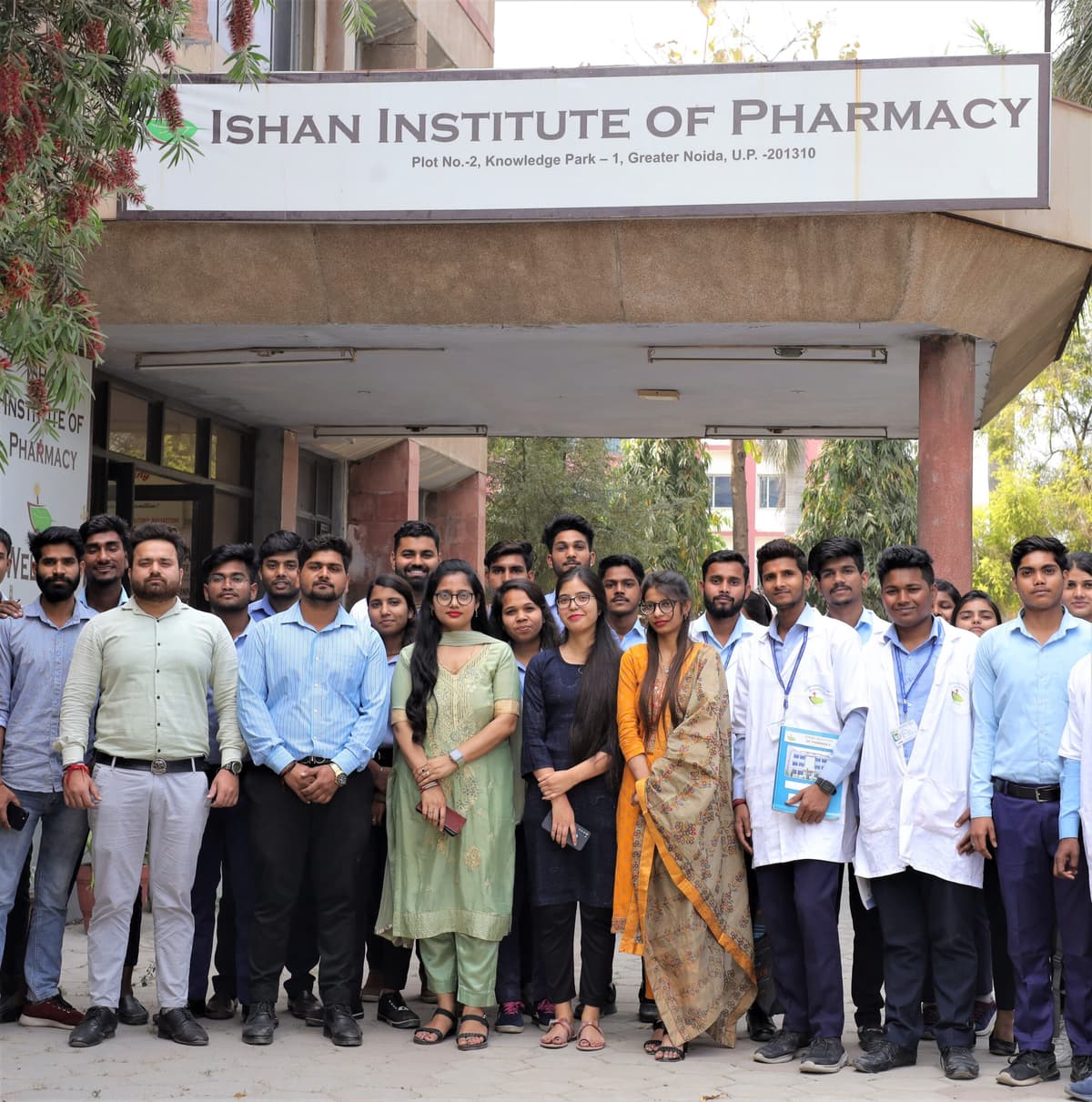 Ishan Institute of Pharmacy-gallery-image-0