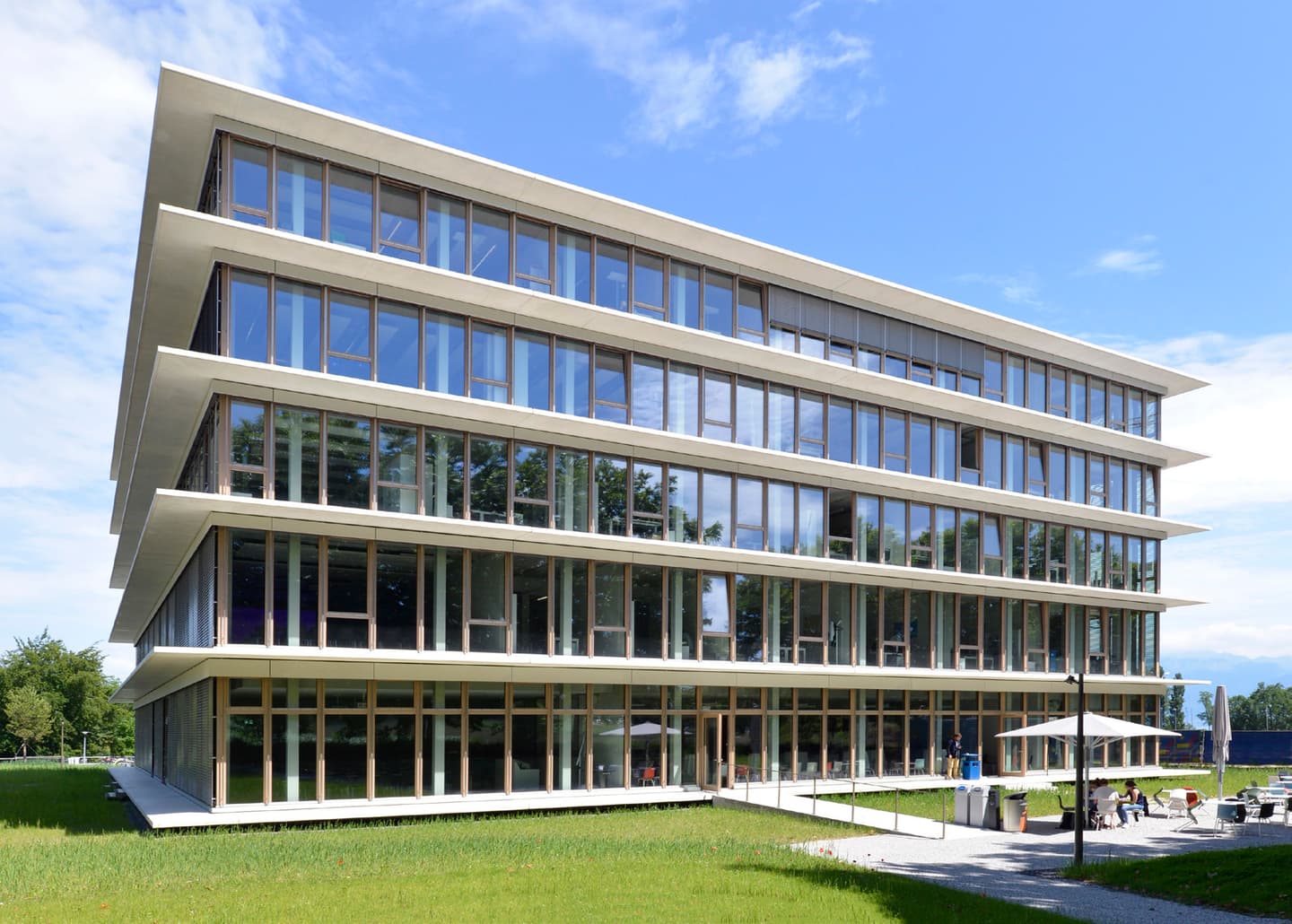 International Academy of Sport Science and Technology-image