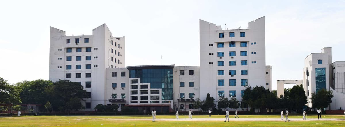 Suresh Gyan Vihar University, International School of Business Management-gallery-image-4