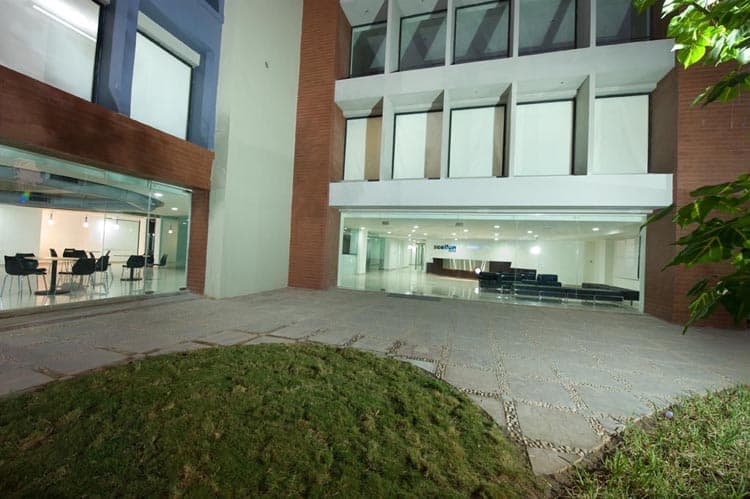 Xcellon School of Business-gallery-image-3