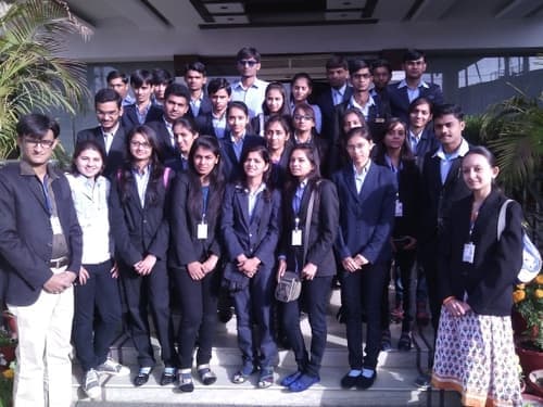 Kum. M.H Gardi School of Management-gallery-image-3