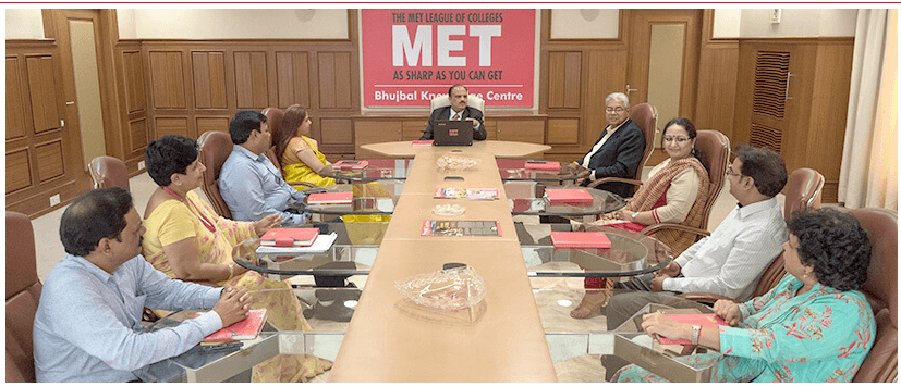 MET Institute of Mass Media-gallery-image-4