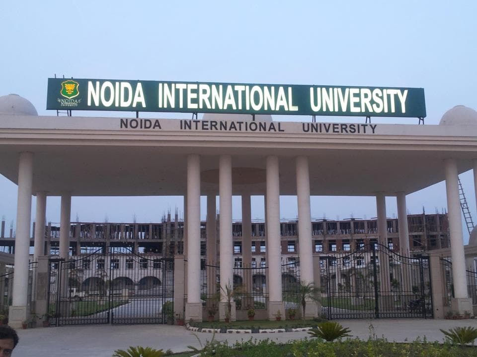 Noida International University, School Of Engineering & Technology-gallery-image-1