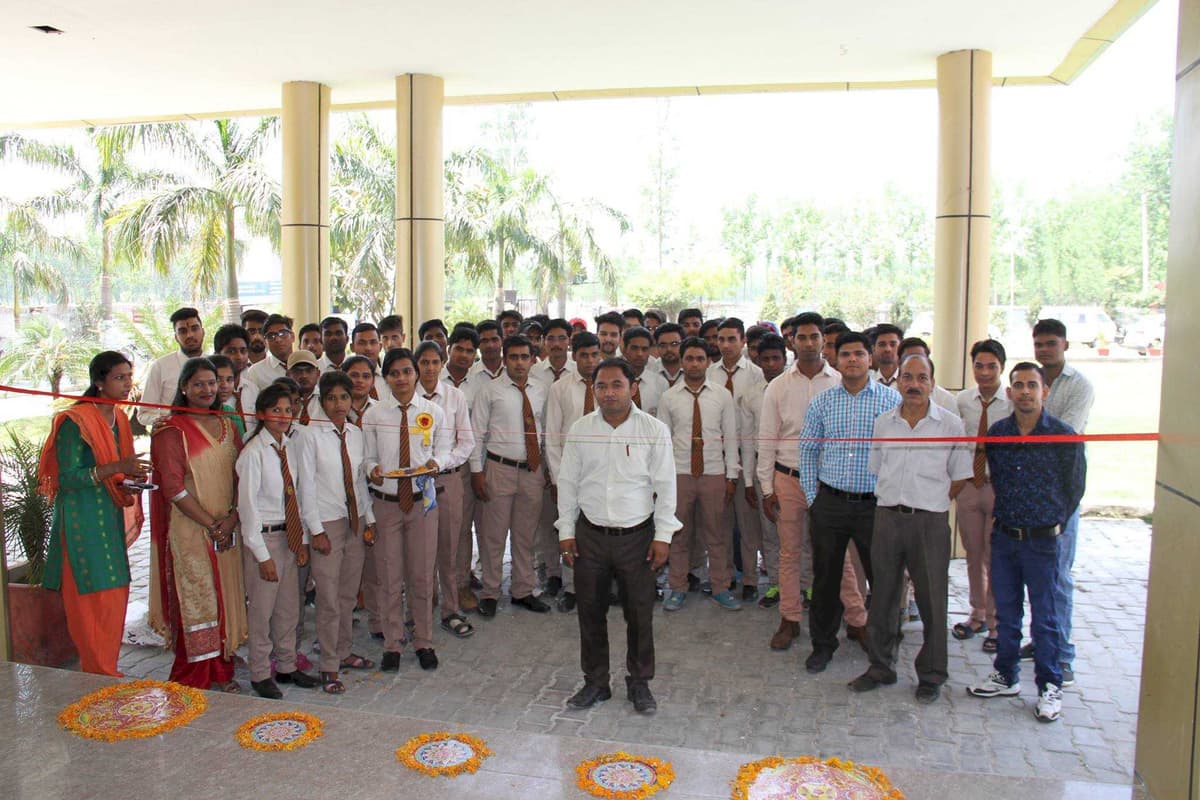 College of Advanced Technology-gallery-image-2