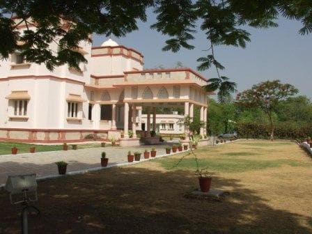 DC Business School-gallery-image-4