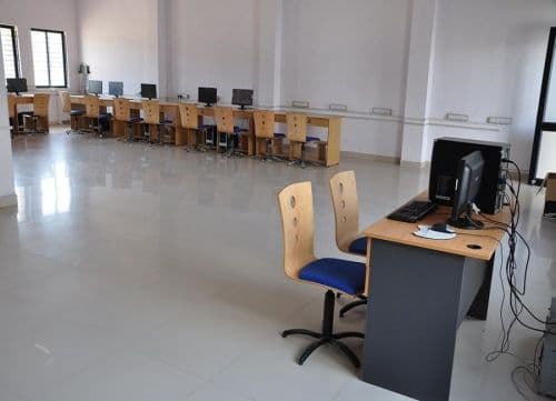 Golden Jubilee Institute of Management and Technology-image