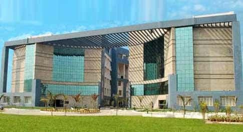 Royal School of Commerce-image