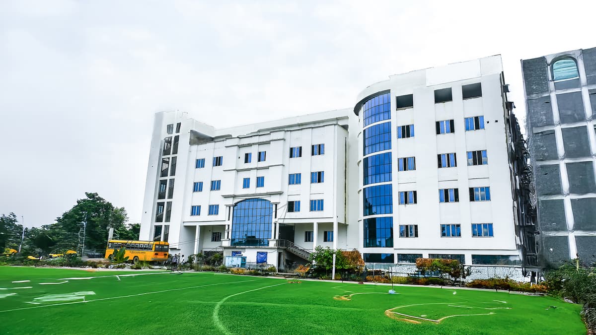 Sahajpath College of Pharmacy-gallery-image-3