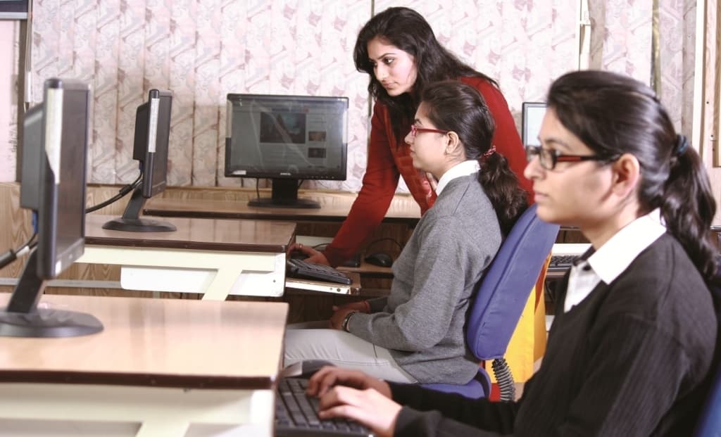 Shaheed Udham Singh Institute of Computer-image