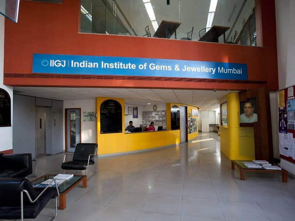 Indian Institute of Gems & Jewellery-image