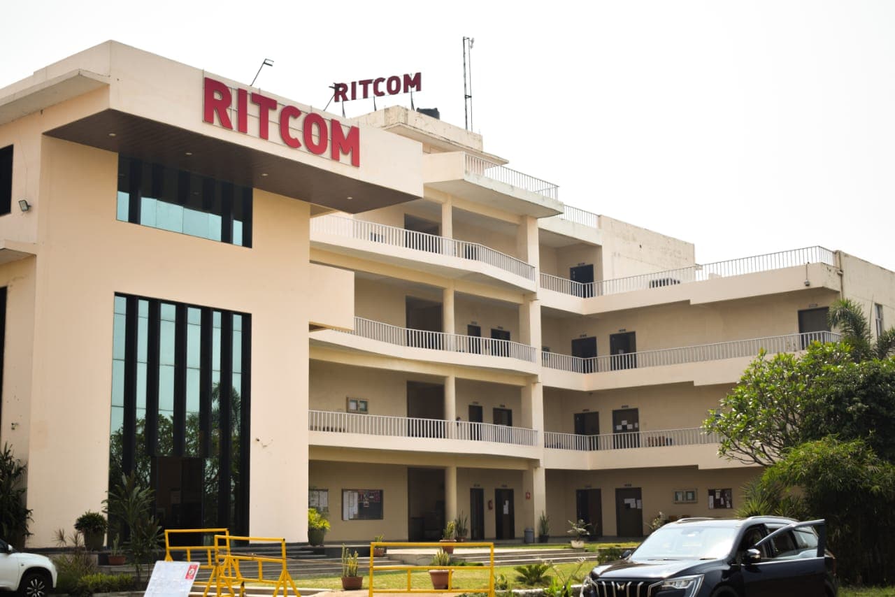 RITEE Business School-image