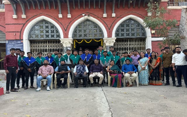 Gujarat Arts and Commerce College-gallery-image-2