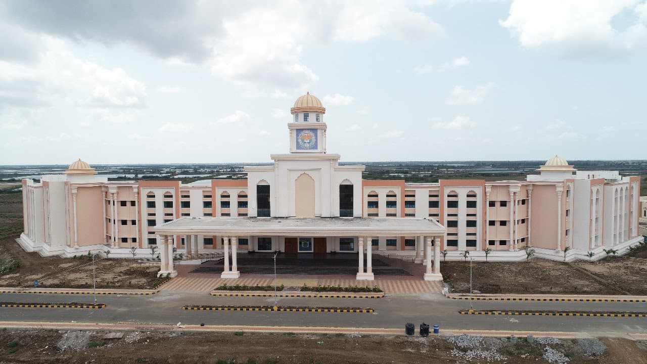 Krishna University-image