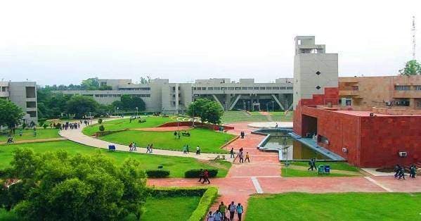 Sirifort Institute of Management Studies-image