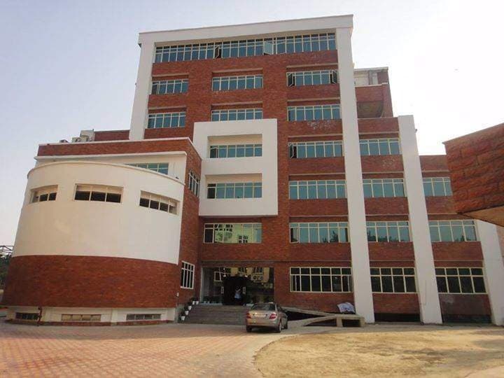 Gitarattan International Business School-image