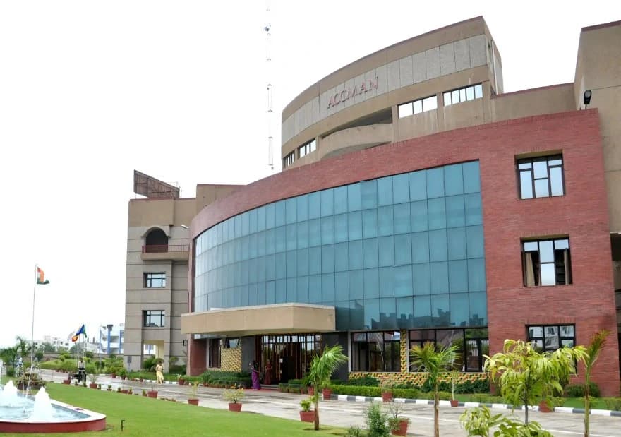 ACCMAN Business School-gallery-image-1