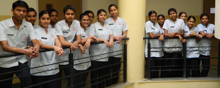 DES College of Nursing-gallery-image-4