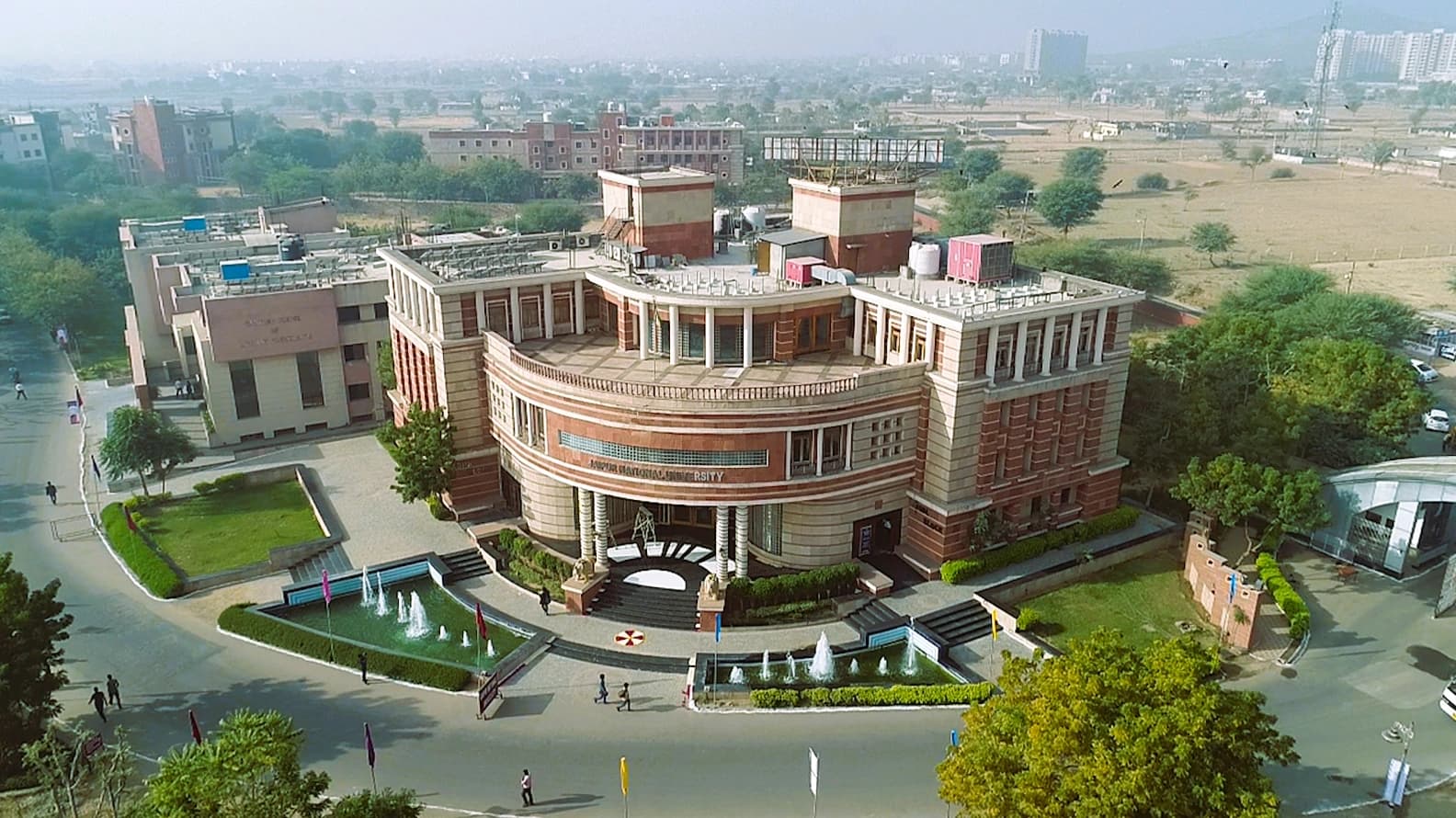 Jaipur National University, School of Business & Management-image