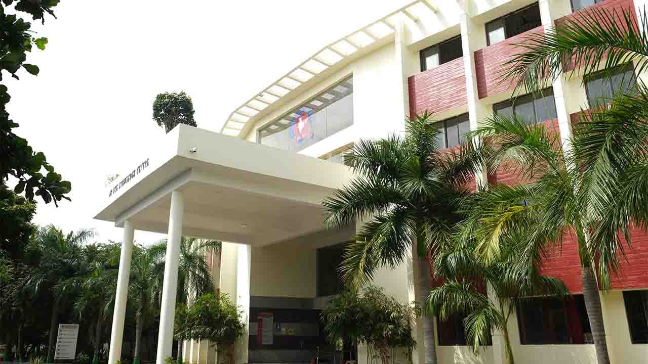 Hindustan College of Arts & Science powered by Sunstone-image