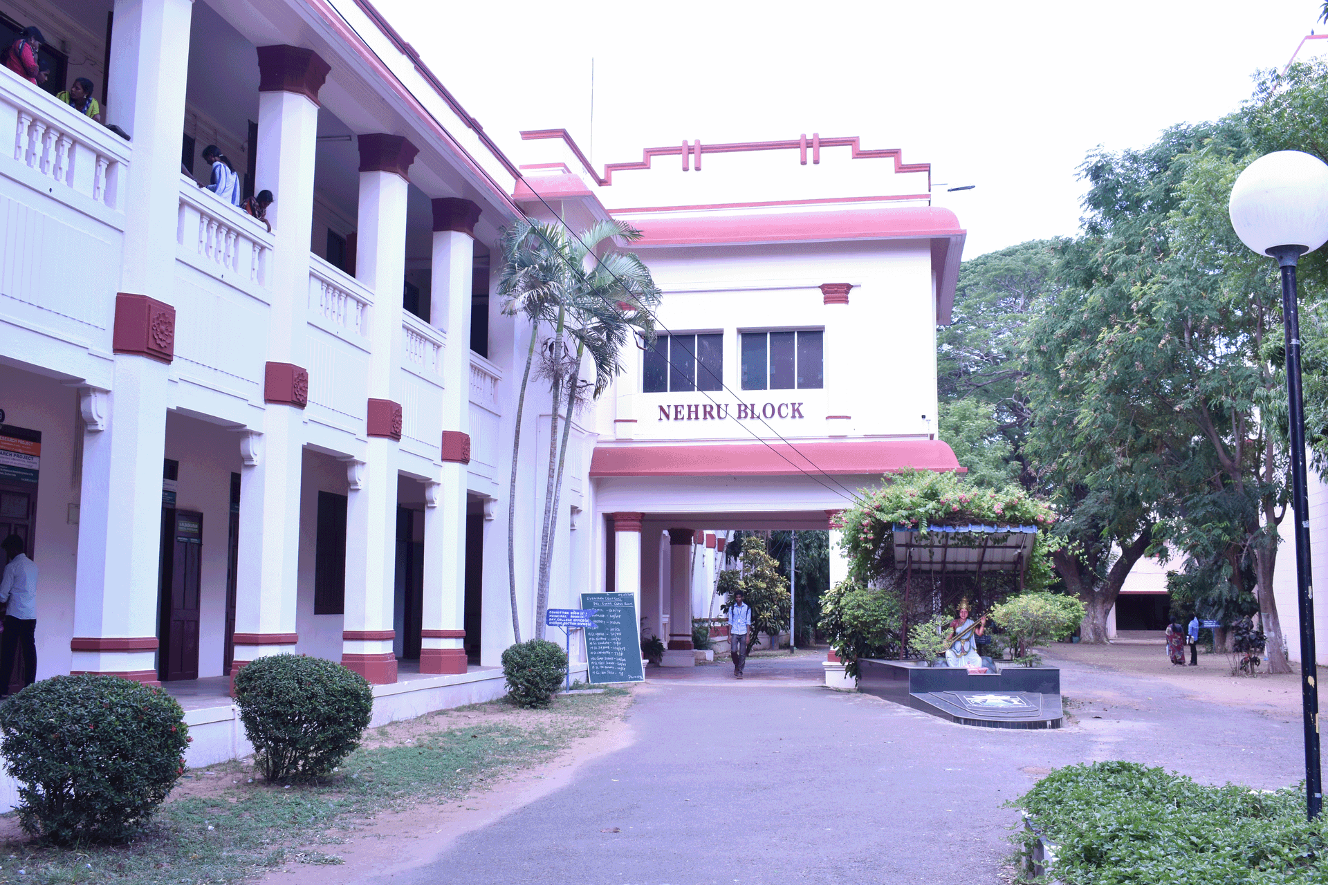 AVC College (Autonomous)-image
