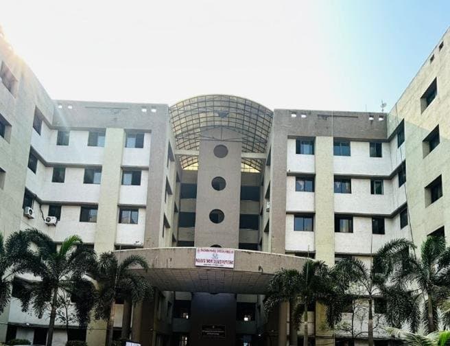 Bhagwan Mahavir College of Business Administration-image