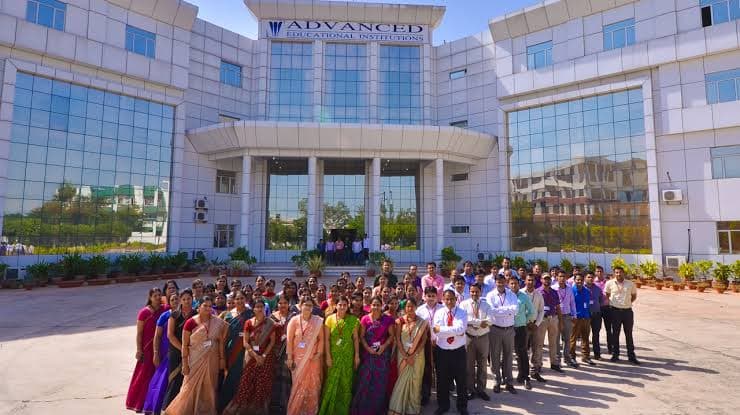 Advanced College of Technology and Management-image