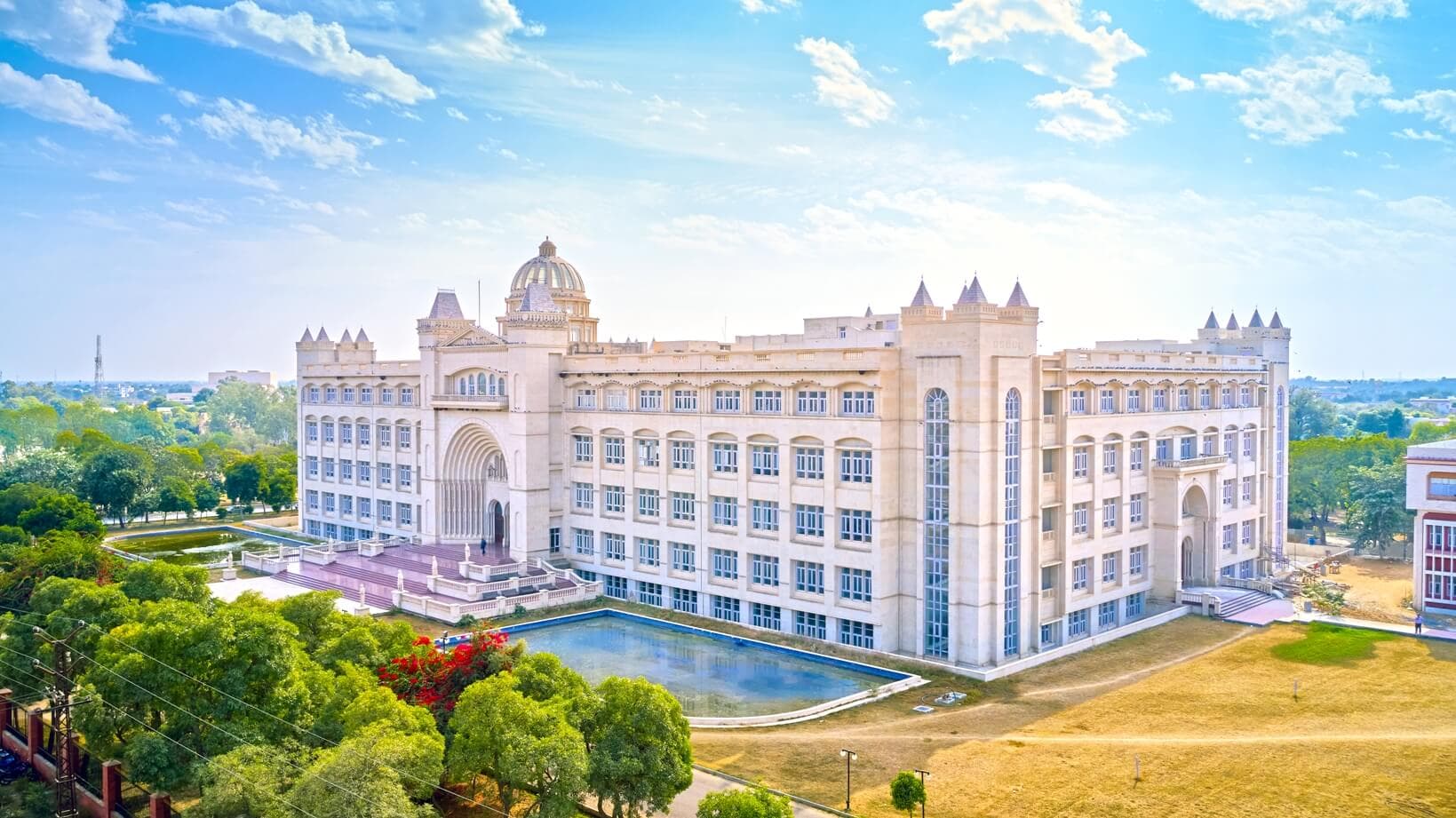 Mody University, School of Engineering And Technology-image
