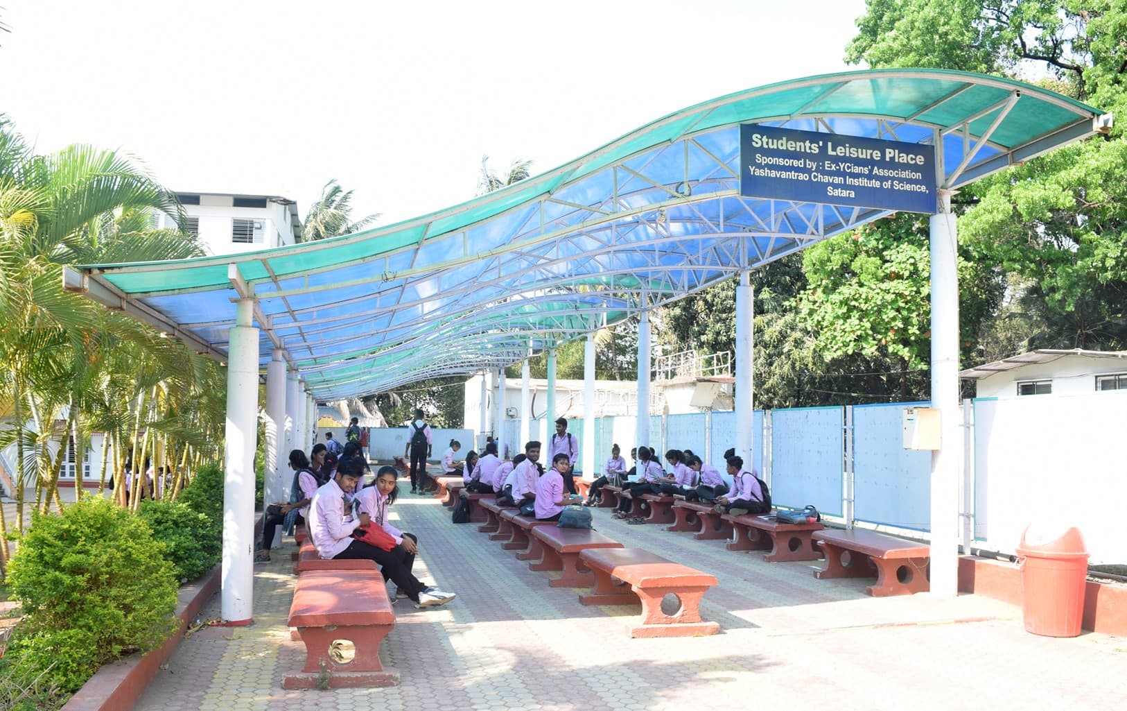 Yashwantrao Chavan Institute of Science-image