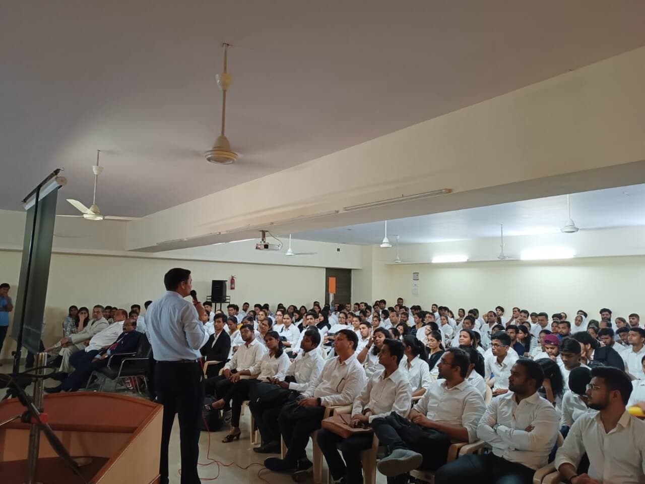 Children Welfare Centre''s College of Law-image