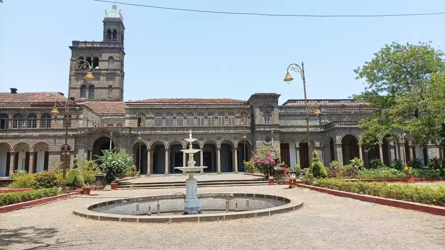 Savitribai Phule Pune University campus
