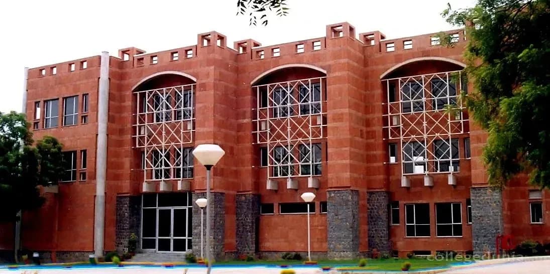 Jamia Hamdard University campus